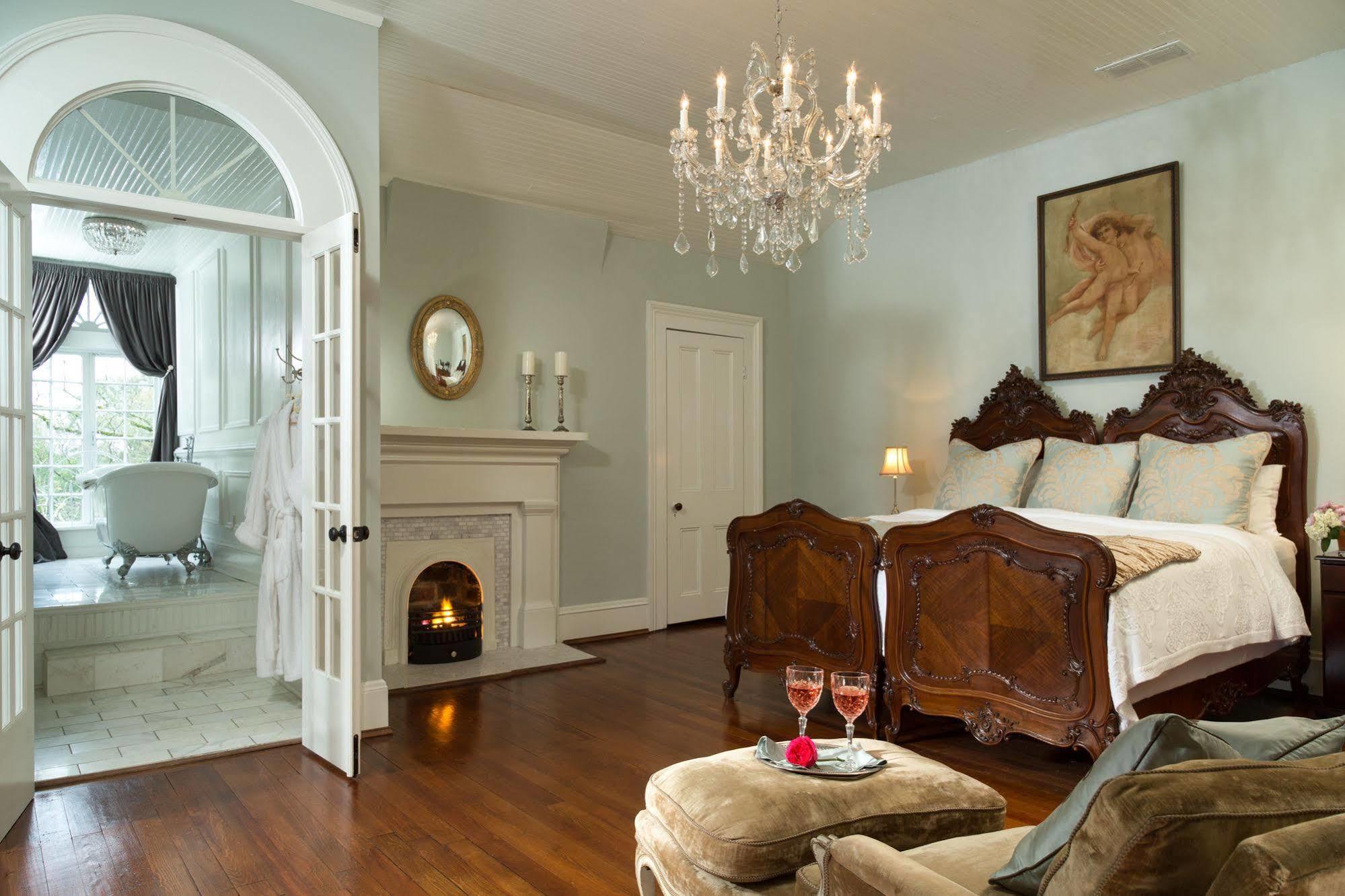 The Twelve Oaks Bed & Breakfast Covington Esterno foto